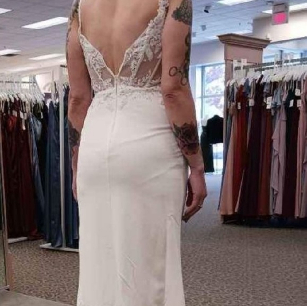 David's Bridal dress - Picture 6 of 6